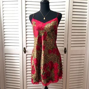 Vintage Y2K Victoria's Secret Leopard Rose Red Lace Print Slip Sz L Goth Romance